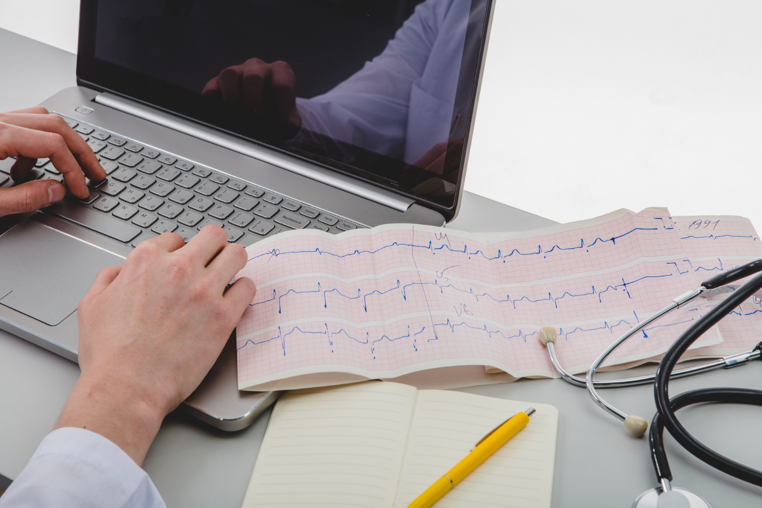 Come si svolge una visita cardiologica?